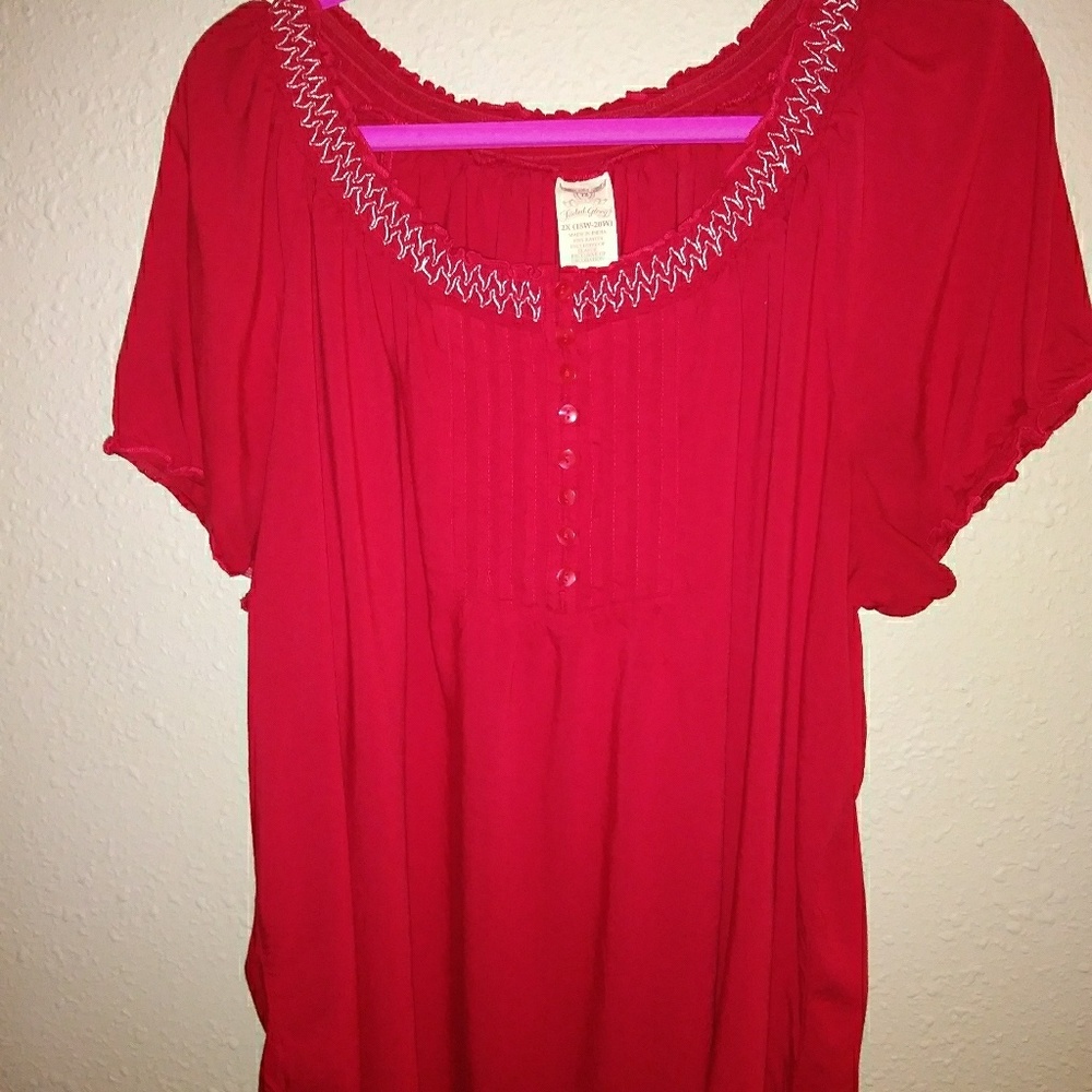 Size 2X Red Short Sleeved Blouse